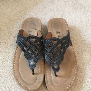 Cobb Hill Sandal Size 9. Lightly Worn.